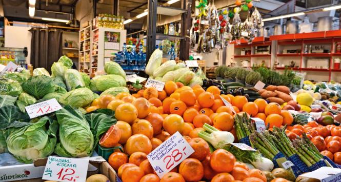 VAT na podstawowe nieprzetworzone produkty żywnościowe został obniżony w lutym 2022 r., gdy inflacja wynosiła 9,2 proc.