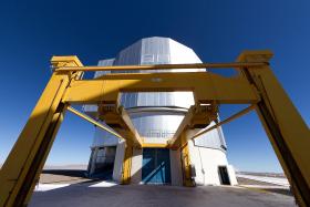 Za dnia VLT jest oazą spokoju. Akcja zaczyna się po zmroku.