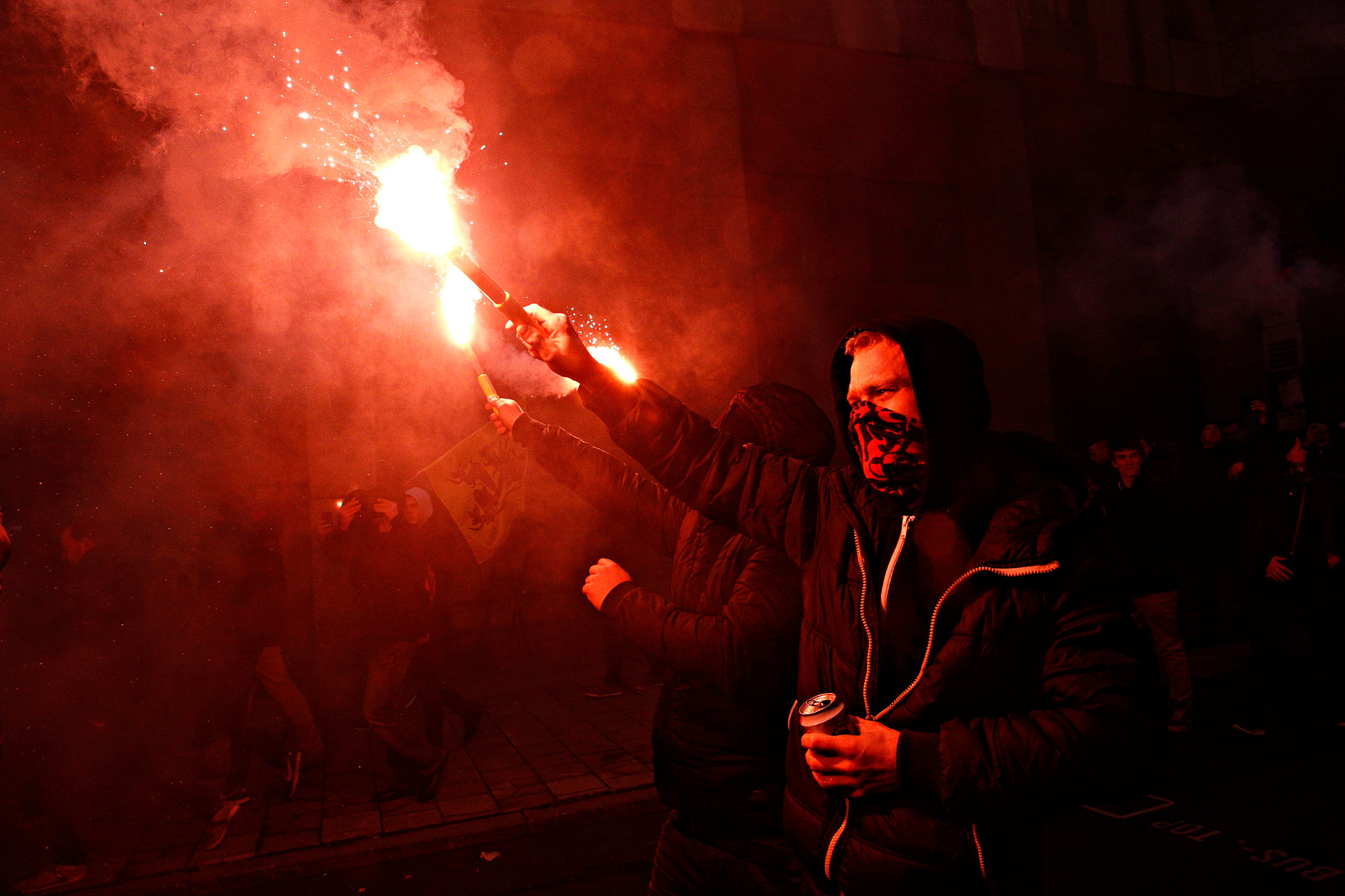 Jak zmienić AI w nazistę lub przybysza z przeszłości