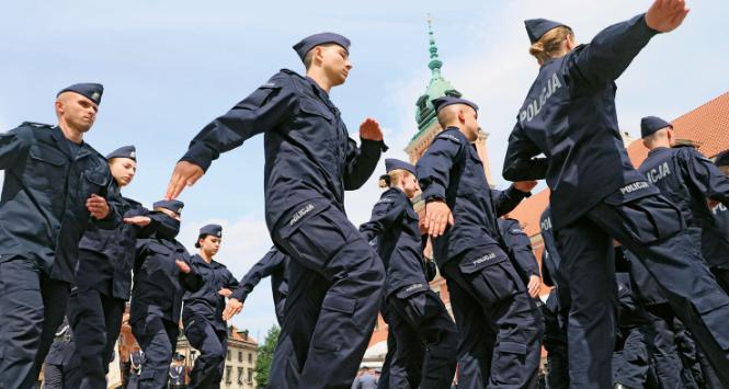 To milowy krok w wyrównywaniu świadczeń socjalnych między policją i wojskiem.