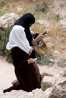 Tu również kobiety w nikabach - Jordania.