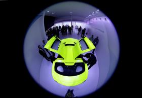 „Samochód traci powoli swoją społeczną funkcję wyznacznika statusu społecznego. Oczywiście nie dotyczy to aut z górnej półki”.