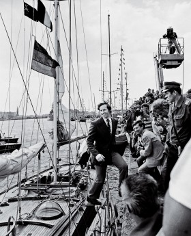 Kapitan Krzysztof Baranowski wraca z rejsu dookoła świata, 1973 r.