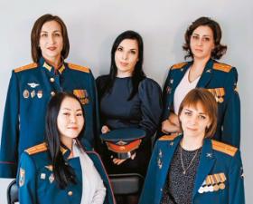 Akcja propagandowa rządu: wdowy po poległych mobikach zachęcają do wstąpienia do wojska.