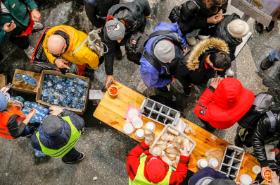 Uchodźcy z Ukrainy na Dworcu Centralnym