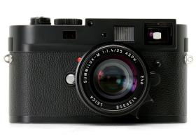 Leica M Monochrom to aparat wspaniały. Jednak cena to 7 tys. dolarów.