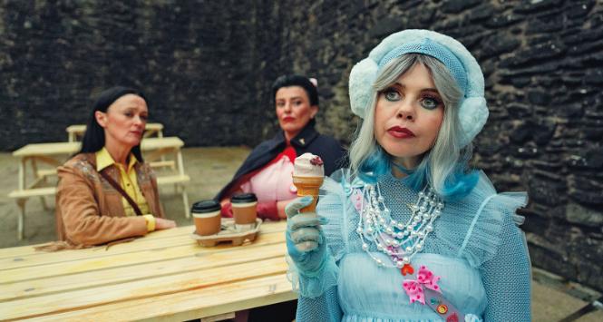 „Z Belfastu do nieba”, scen. Lisa McGee