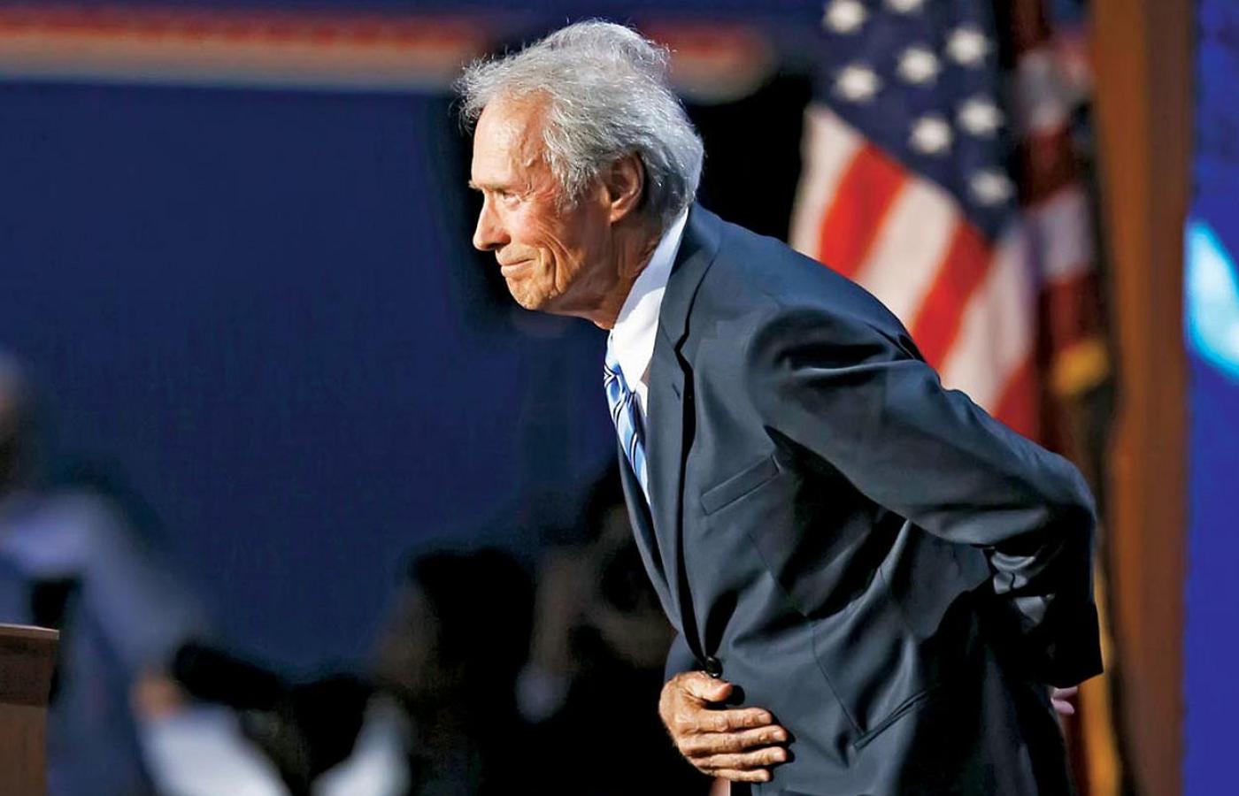 Clint Eastwood w ramach własnego buntu przeciw politycznej poprawności poparł kandydaturę Donalda Trumpa.