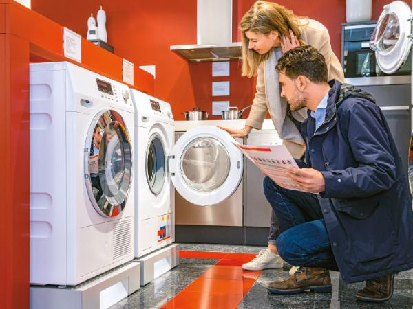 Producenci sprzętu domowego, np. zmywarek i pralek, wprowadzili w ostatnich latach wiele rozwiązań ograniczających zużycie wody i energii.