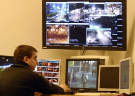 Podczas monitorowania dochodzi do przetwarzania naszych danych osobowych i ingerencji w prywatność.