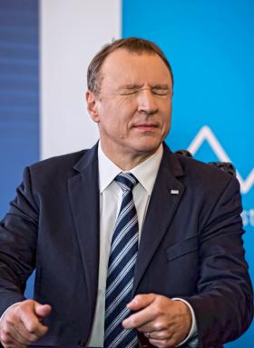 Pretensje do Kurskiego dotyczą tego, że kluczowe stanowiska obsadził niewłaściwymi ludźmi.