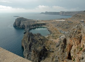 Rodos - to w starogreckim róża. Jedna z najczęściej odwiedzanych przez turystów wysp .