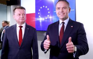 Były szef MON w rządzie PiS Mariusz Błaszczak oraz kandydat PiS na prezydenta Karol Nawrocki. Sejm, 16 stycznia 2025 r.