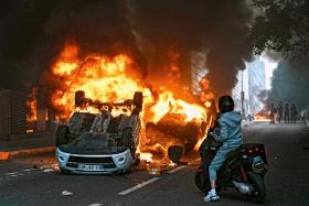 W podparyskim Nanterre zamieszki trwały kilka dni.