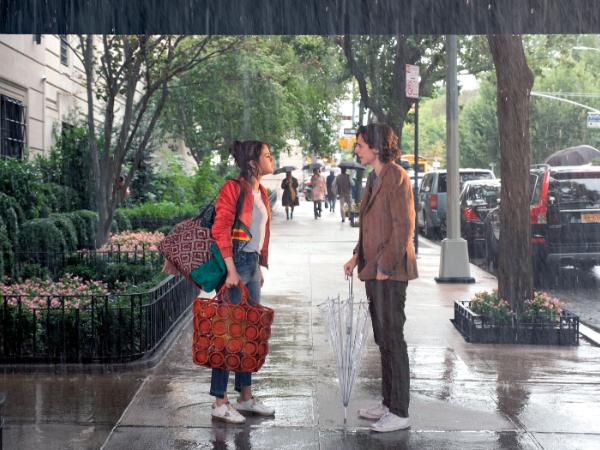 Kadr z filmu „W deszczowy dzień w Nowym Jorku (A Rainy Day in New York)”.