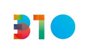 „310” to odpowiednik „elo” w tzw. hack-mowie, rozpowszechnionym kiedyś slangu internetowym, który często wprowadzał cyfry w miejsce liter.