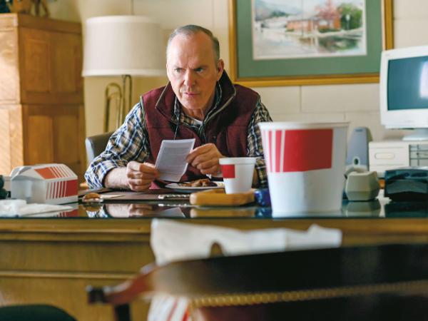 Michael Keaton w serialu „Lekomania”.