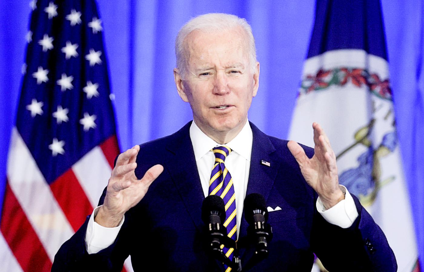 Wobec rosnącego ryzyka rosyjskiej inwazji na Ukrainę przebywający tam obywatele USA powinni natychmiast opuścić kraj – ostrzegł w czwartek Joe Biden.