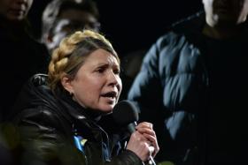 Julia Tymoszenko przemawia na Majdanie.