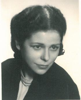 Prof. Alina Brodzka-Wald w młodości