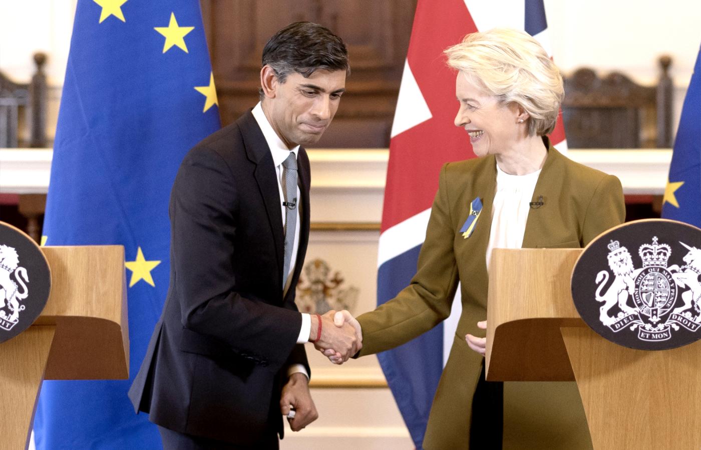 Brytyjski premier Rishi Sunak i szefowa Komisji Europejskiej Ursula von der Leyen. 27 lutego 2023 r.