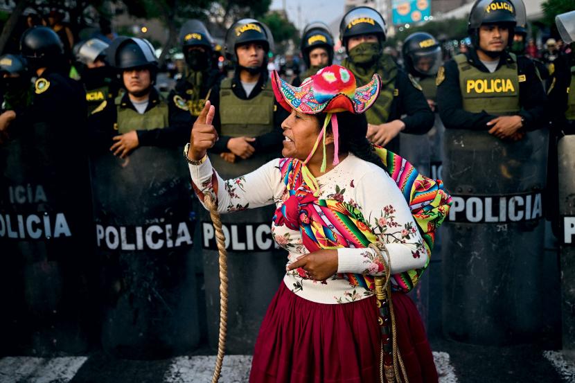 Lima. Od grudnia, gdy aresztowano byłego prezydenta, pochodzącego z ludu Pedro Castillo, w stolicy i całym kraju trwają nieprzerwane protesty.