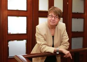 „Dobrze zarządzane firmy z reguły potrafią bowiem wykorzystać szanse także w czasie kryzysu. Widząc, że konkurent słabnie, szybko i zdecydowanie na to reagowały.”