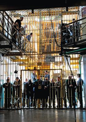 Na podwyższenie choćby o jeden metr wytykanej nam przez międzynarodowe agendy polskiej normy 3 m kw. na więźnia nie ma co liczyć.