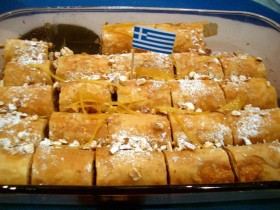 Jeśli Grecy chcą liczyć na międzynarodową pomoc, muszą znów zacisnąć pasa. Według najnowszych sondaży 57 proc. Greków chce, by ich rząd porozumiał się z Unią Europejską.