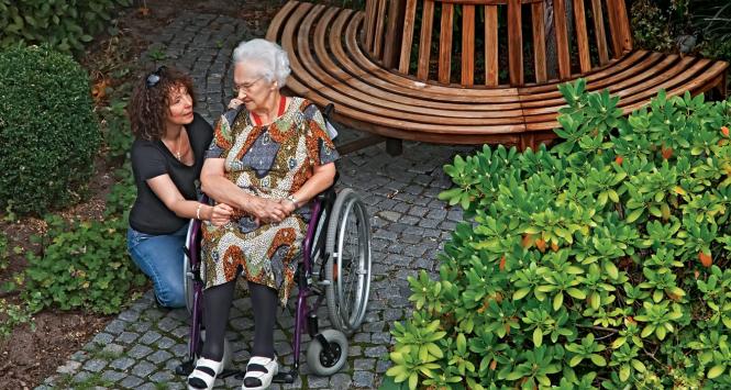 „Polki pracują w więcej niż co dziesiątym niemieckim domu, gdzie mieszka osoba zależna”.