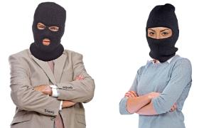 Kiedyś kobiety mafii były prawie wyłącznie maskotkami, teraz coraz częściej słyszy się o kobietach, które potrafią podporządkować sobie grupę przestępczą.