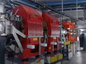 (ESR) Experimental Sorage Ring w Instytucie w Darmstadt.