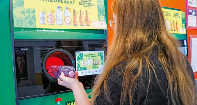 Testy trwają, a producenci zapowiadają pełną dostępność przed świętami.