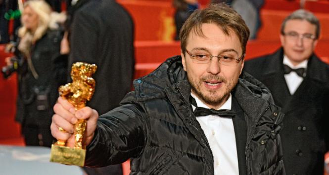 Calin Peter Netzer z nagrodą Złotego Niedźwiedzia na 63. MFF w Berlinie za film „Pozycja dziecka”, 2013 r.