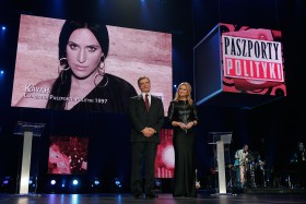 Paszporty 2010 czas zacząć. Imprezę poprowadzili, tradycyjnie, Grażyna Torbicka i Jerzy Baczyński, redaktor naczelny POLITYKI.