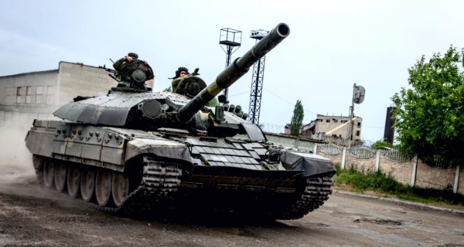 Ukraiński czołg w Lisiczańsku