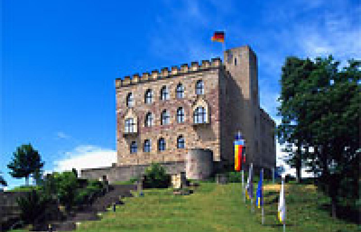 Zamek w Hambach © Corbis