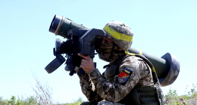 Prawdziwą furorę w Ukrainie zrobił najnowszy amerykański rakietowy system przeciwpancerny FGM-148 Javelin.