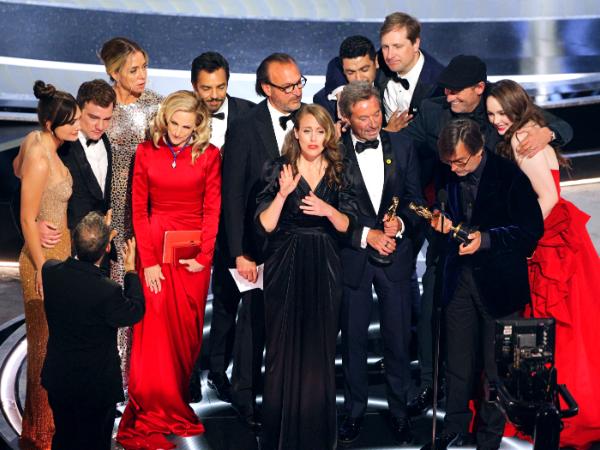 Twórcy filmu „CODA”. Gala rozdania Oscarów, 28 marca 2022 r.