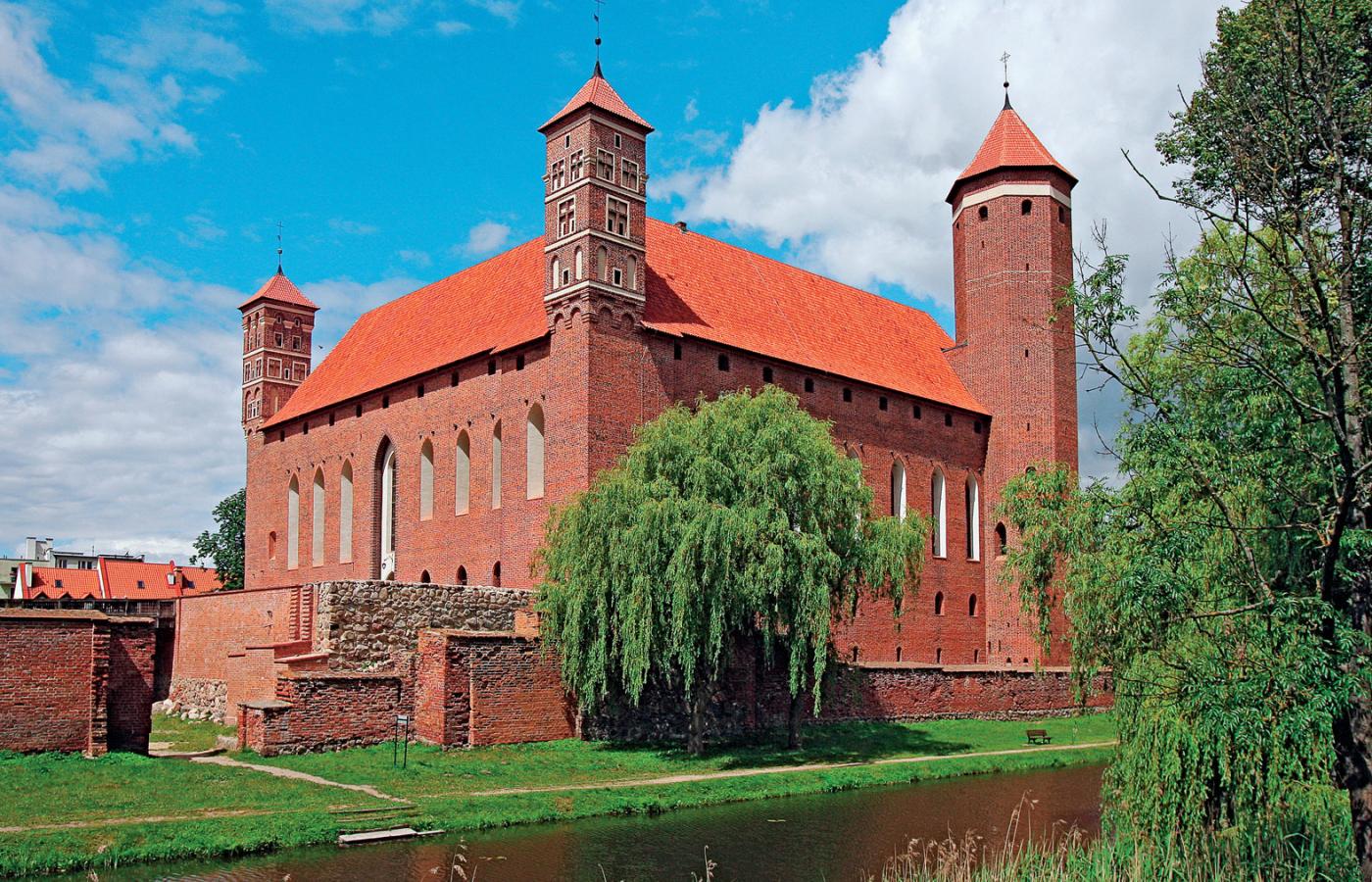 Rezydencja biskupów warmińskich to budowla obronna, ale pełniła głównie funkcje reprezentacyjne.