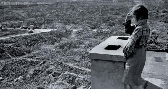 Zdjęcie dziewczynki zrobił amerykański fotograf Reginald Kenny.