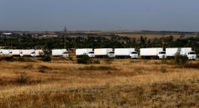 Rosyjski konwój z pomocą humanitarną wjeżdża na terytorium Ukrainy, 22 sierpnia 2014