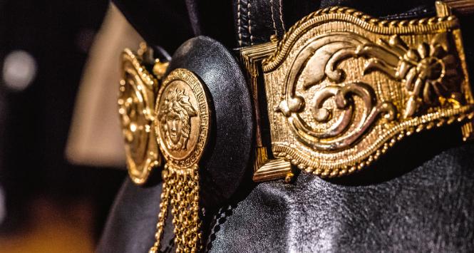 Dzięki Versacemu moda z hobby garstki elit stała się przedmiotem fascynacji mas.