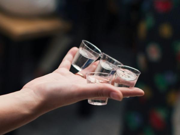 Samobójstwa od dawna łączono z piciem alkoholu jako czynnikiem ryzyka.