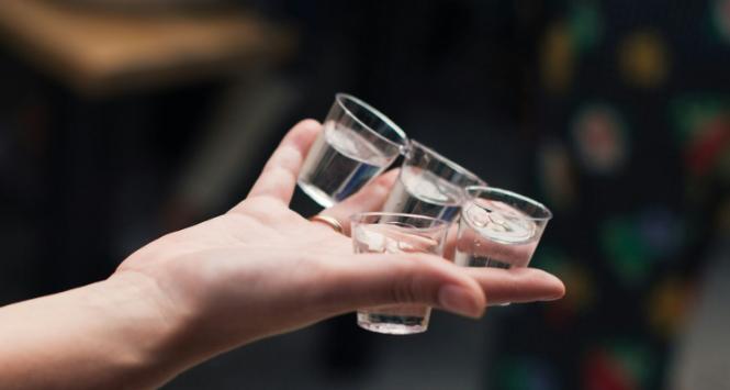 Samobójstwa od dawna łączono z piciem alkoholu jako czynnikiem ryzyka.