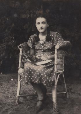 Sara Wajsztejn w szkolnych latach.