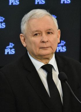 Nie można wykluczyć, że Kaczyński, Ziobro, Błaszczak, Macierewicz, Kuchciński, Kurski i cała pisowska spółka jeszcze za mało dokuczyli liderom opozycji, by ich zmobilizować do skoncentrowania się na walce o zmianę władzy.
