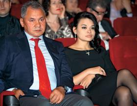 Minister obrony Federacji Rosyjskiej Siergiej Szojgu z córką Ksenią.