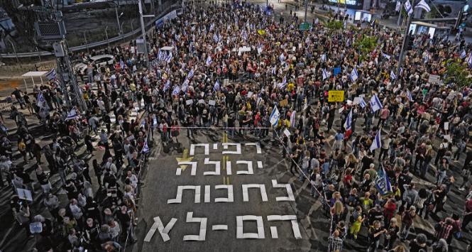 „Rafah może zaczekać, zakładnicy nie mogą”. Protest przeciw rządowi Beniamina Netanjahu, Tel Awiw, 29 kwietnia.