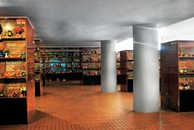 Kolumbarium, wynajem miejsca na urnę kosztuje 5-10 euro rocznie.